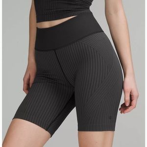 Ebb to street high rise shorts